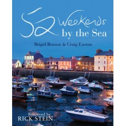 52 Weekends by the Sea [Paperback]