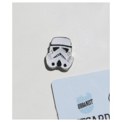 Металлический пин Trooper White