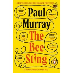The Bee Sting [Paperback]